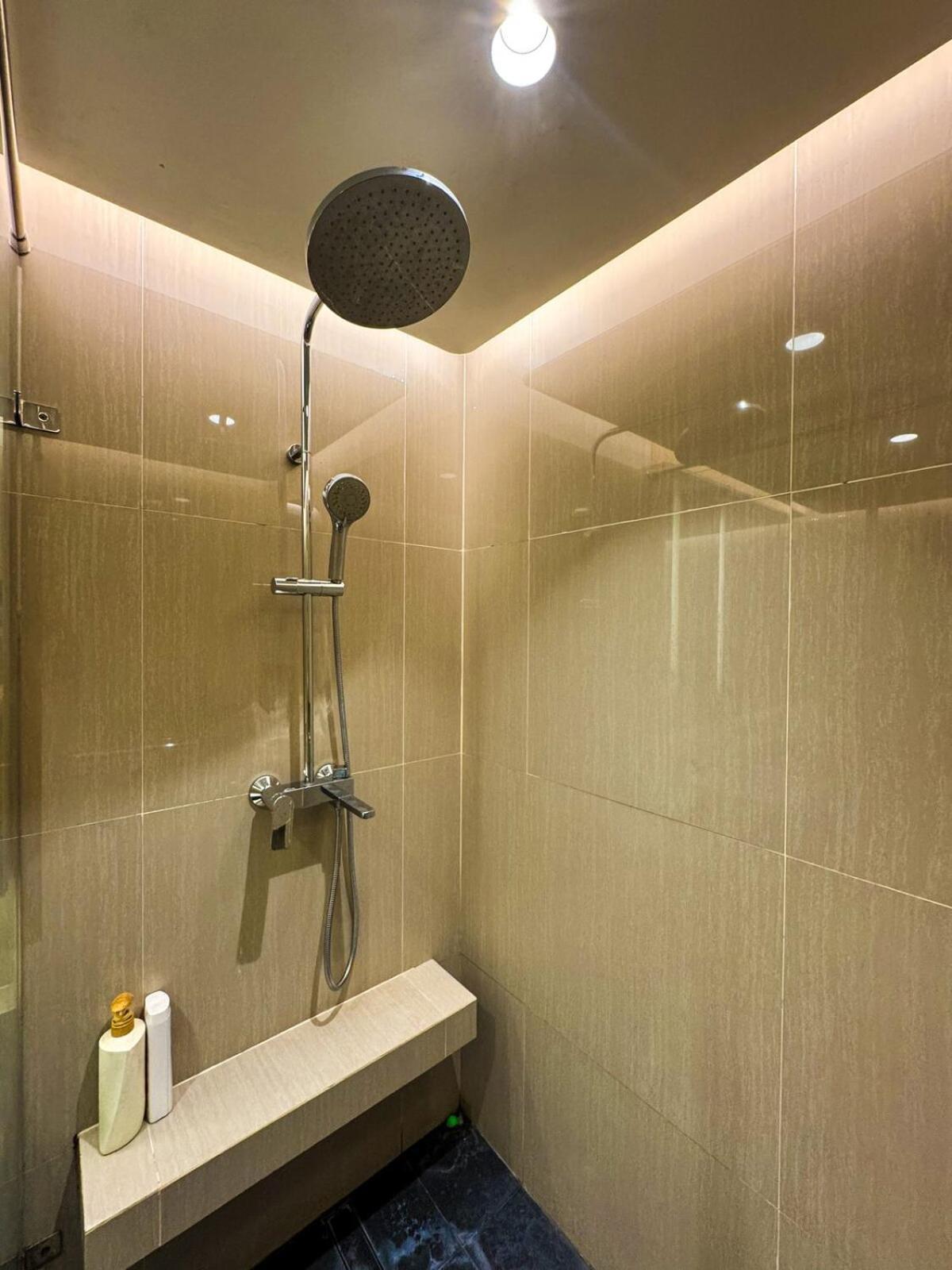 Embarcadero 2br With Netflix & Pool By Damaresa Apartment South Tangerang